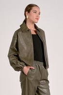 Elan pine bomber