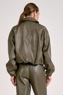 Elan pine bomber